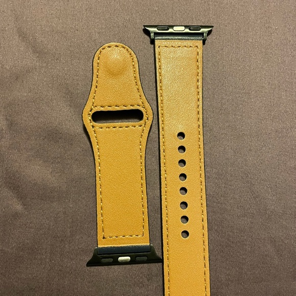 Leather Apple Watch band - Picture 3 of 3
